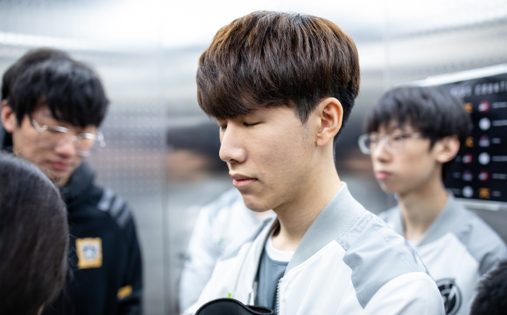 九游体育下载-离谱！里程碑夜马赛战术微调尼斯赛前遗憾出局，TheShy在FPX比赛中惊险取胜